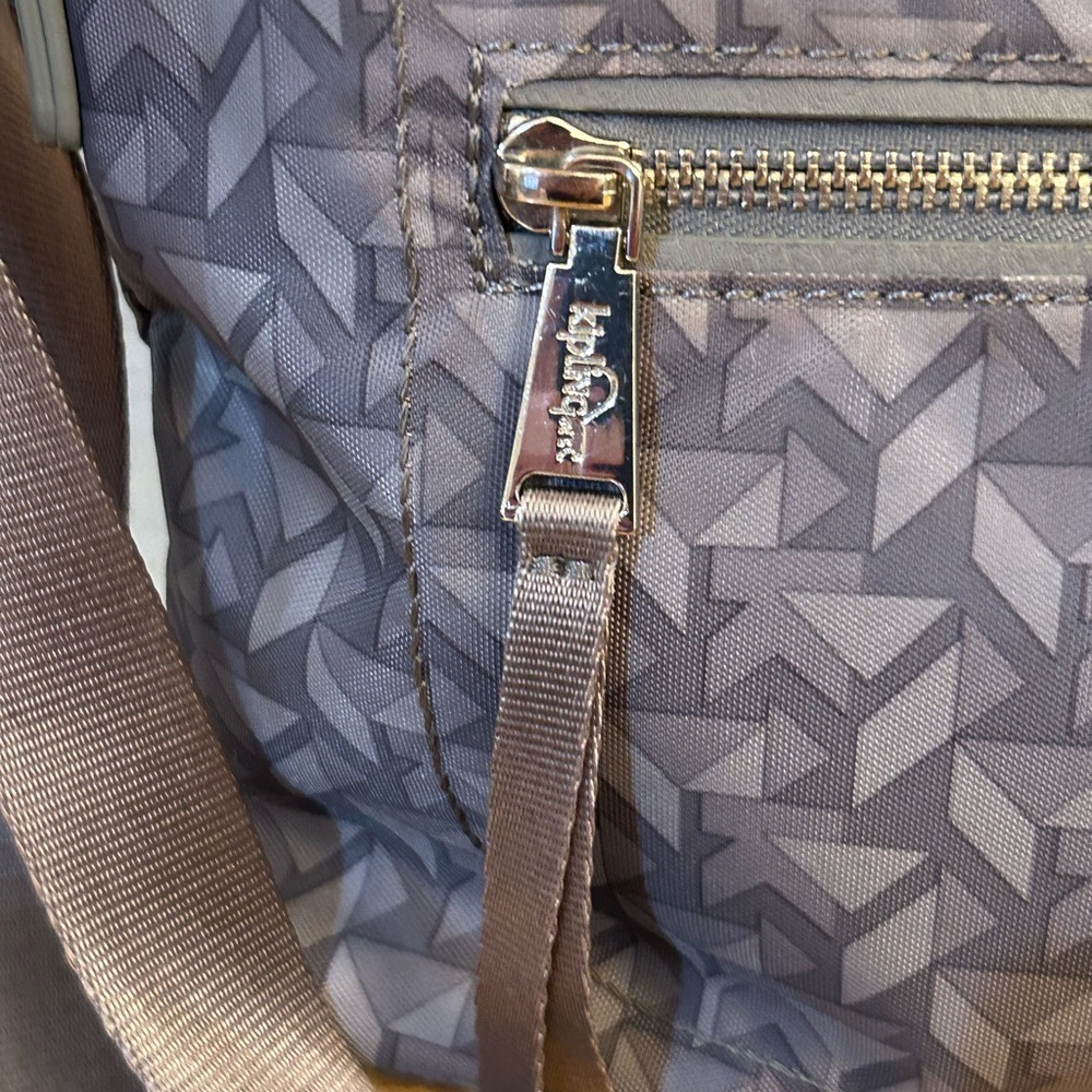 Kipling Hobo Gray Geometric Shoulder Bag - Picture 4 of 16